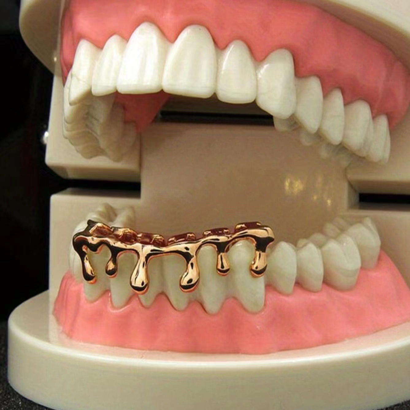Body Jewelry Europe - The Water-Drop Lower Teeth Hip-Hop Six-Tooth