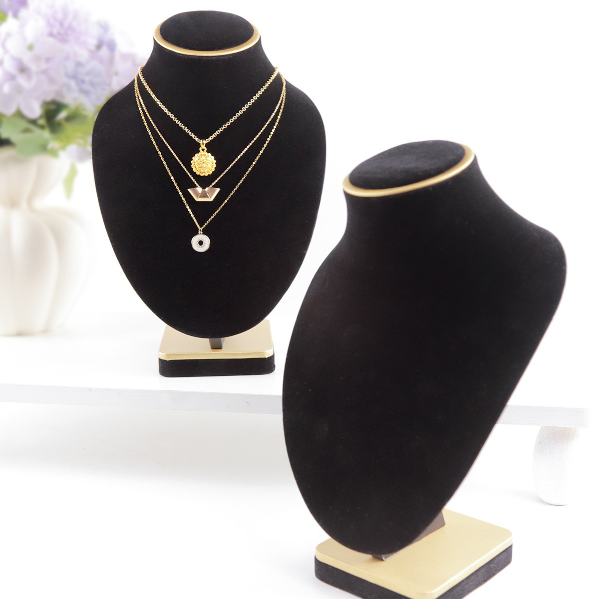 Body Black Velvet Jewelry Bust - огляд і ціна Body Jewelry Store