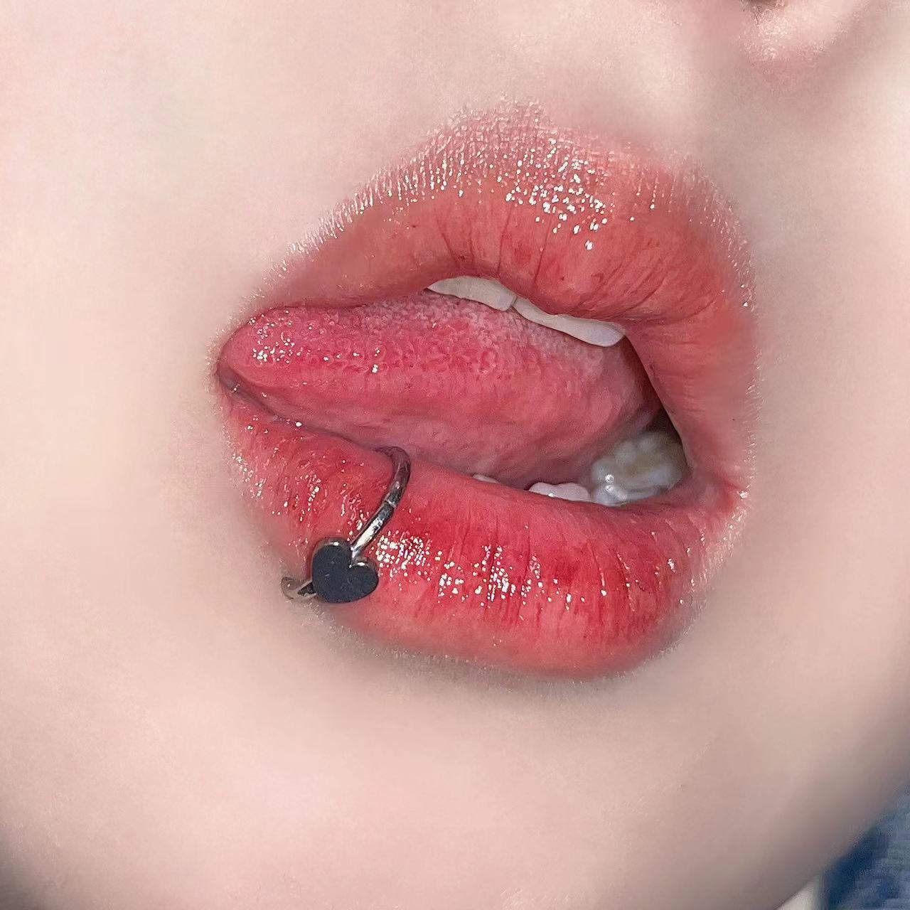 Stainless Steel Lip Ring Hinge - огляд і ціна Body Jewelry Vertical Labret